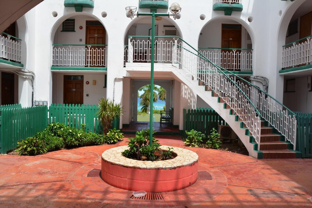 Seacastles By The Beach/Pool Montego Bay Buitenkant foto